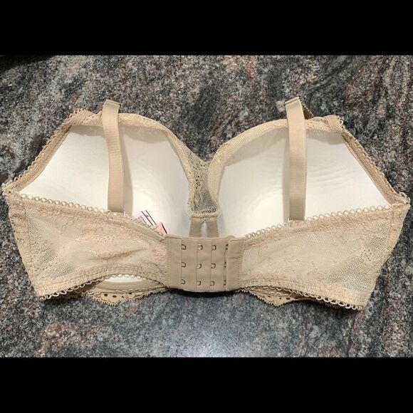 Victoria’s Secret Dream Angels high neck lace bra - Picture 5 of 6